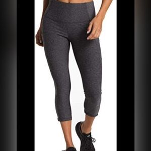 The North Face High-rise Cropped Leggings Size XL